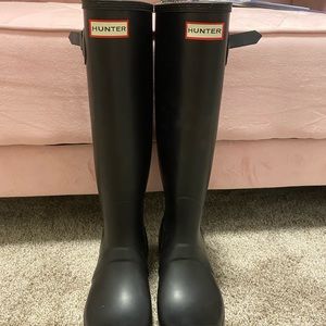 Black Hunter Rain boots size 8